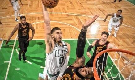  霍芬海姆反击犀利似闪电，高效转换终结比赛悬念