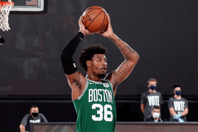  布伦森末节发威尼克斯主场力克热火止连败